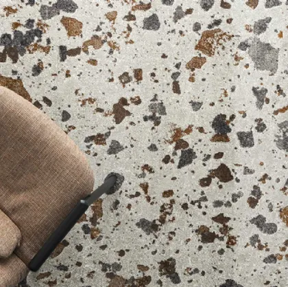 Tappeto che ricorda le pavimentazioni a mosaico Terrazzo di Calligaris