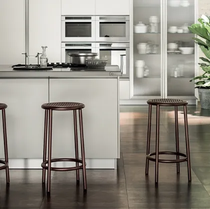 Sgabello Nizza in alluminio verniciato di Scavolini