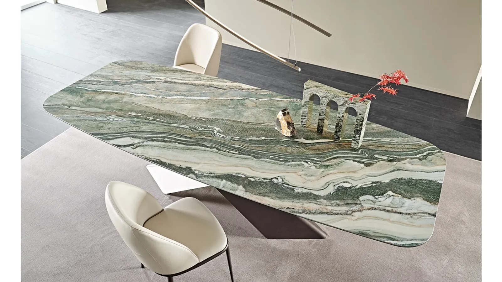 Tavolo con base in metallo e piano in ceramica Tyron Keramik di Cattelan Italia