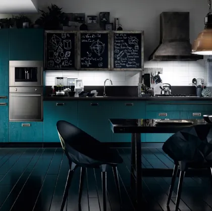 Cucina Moderna Diesel Social Kitchen in Rovere laccato Tempera Indigo di Scavolini