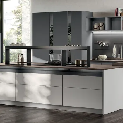 Cucina Moderna Motus in laccato Grigio Airone e Grigio Vulcano di Scavolini